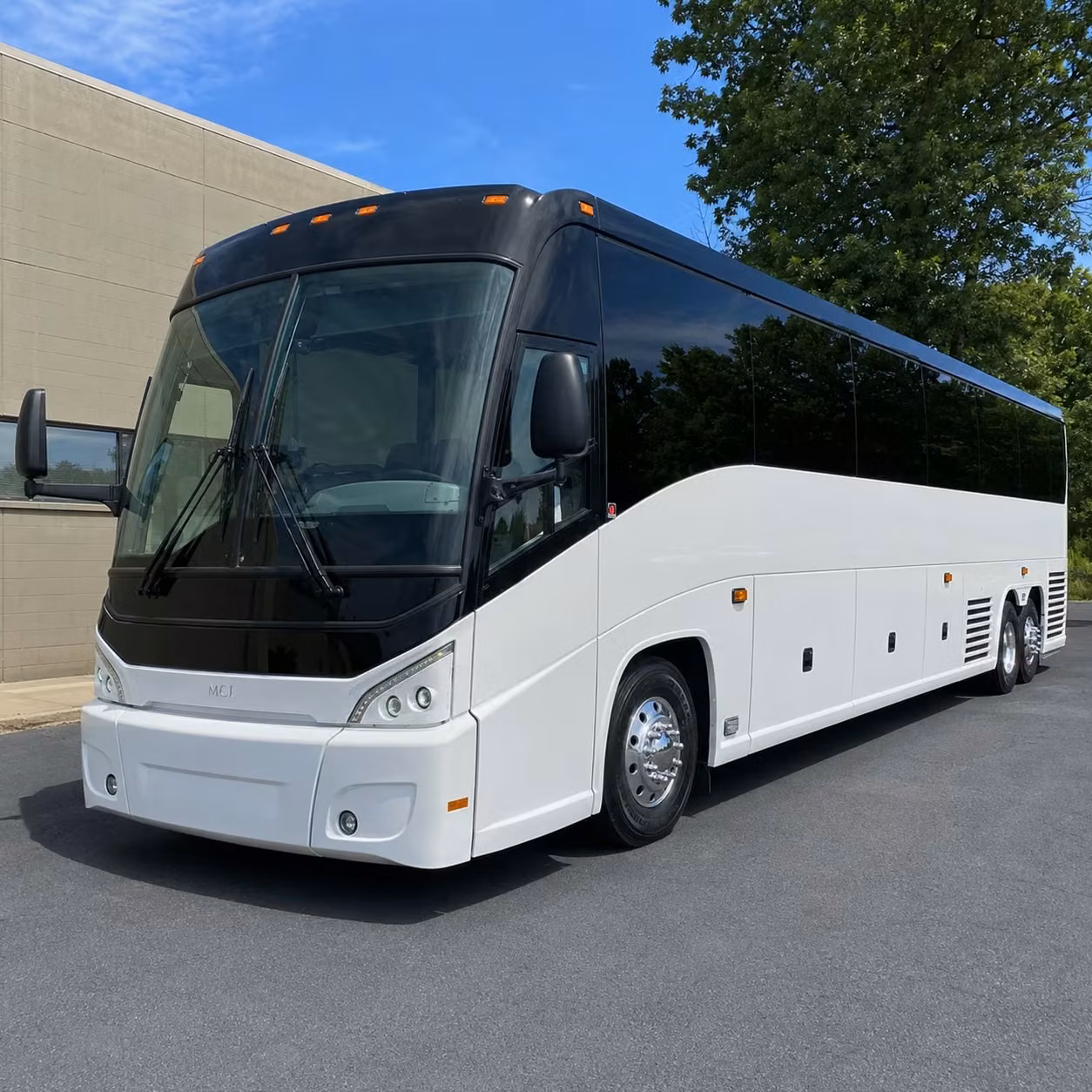 long distance warren bus rentals with the amenities your group actually needs