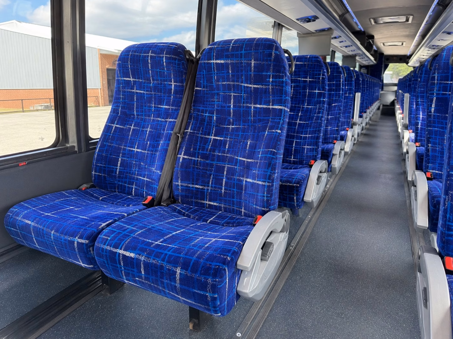 the right bus for warren wedding guest shuttles at macomb county venues