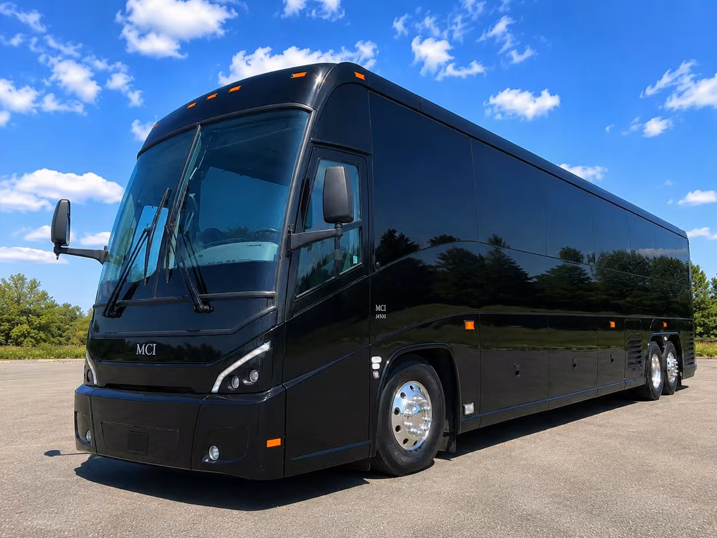 warren charter buses for historical and cultural field trips around macomb county