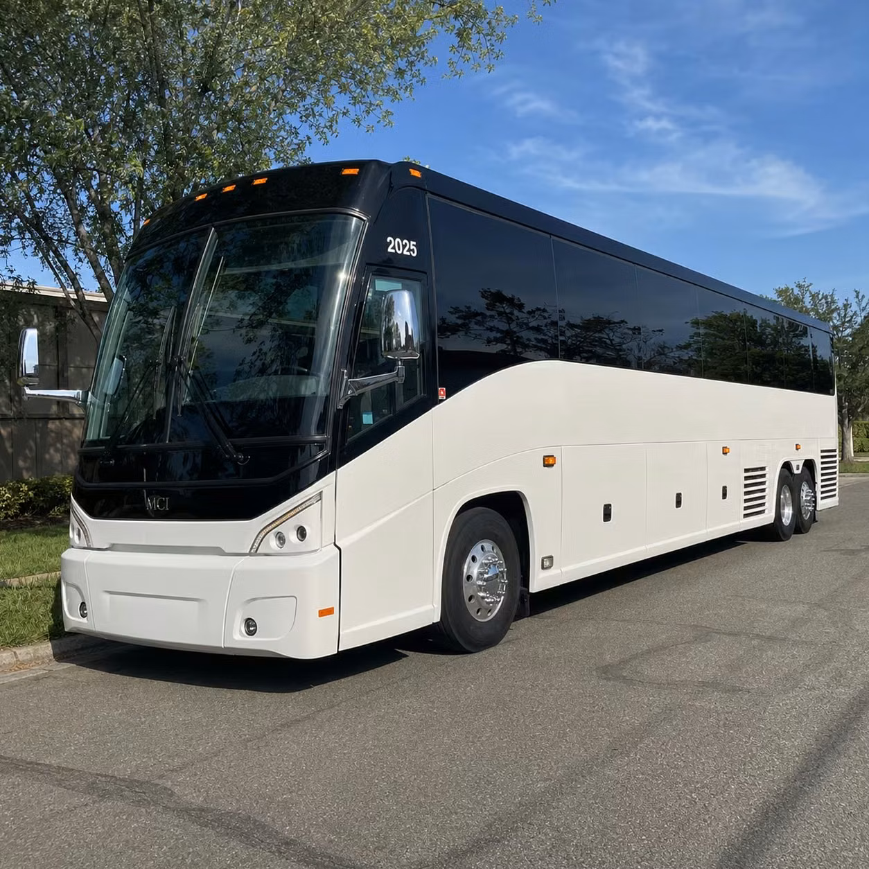 warren long distance transportation for corporate groups sports teams and schools